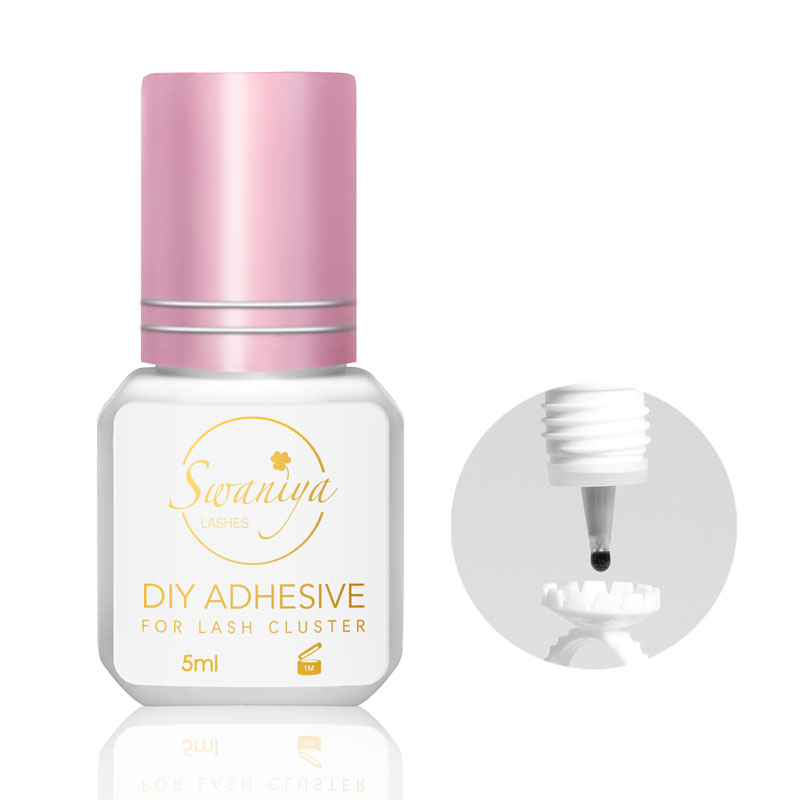 Co je to DIY Lash Cluster Glue a proč mění prodlužování řas doma?